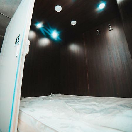 Capsule Hotel Technocave Μπισκέκ Εξωτερικό φωτογραφία