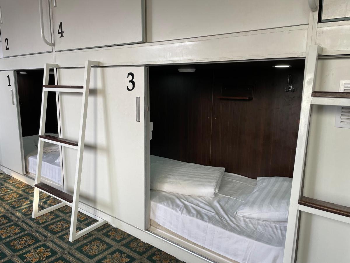 Capsule Hotel Technocave Μπισκέκ Εξωτερικό φωτογραφία