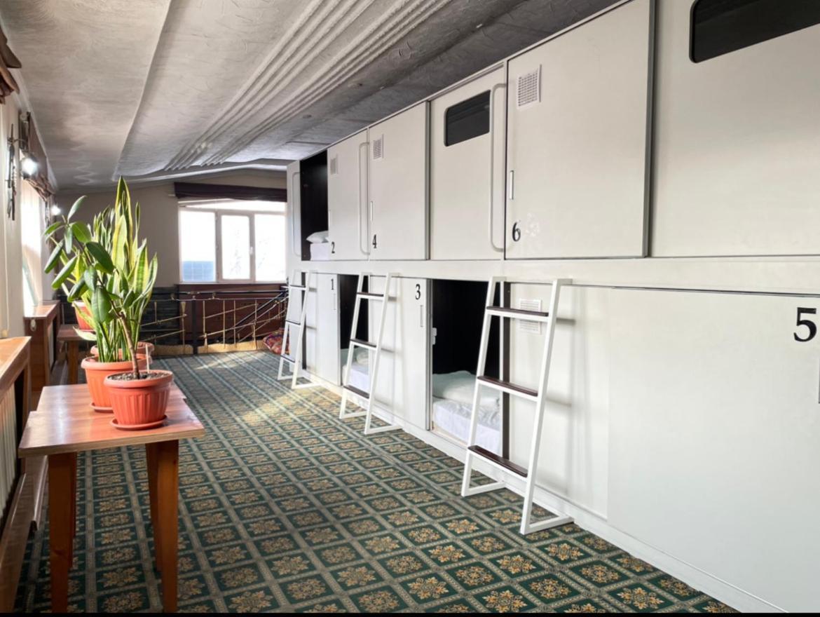 Capsule Hotel Technocave Μπισκέκ Εξωτερικό φωτογραφία