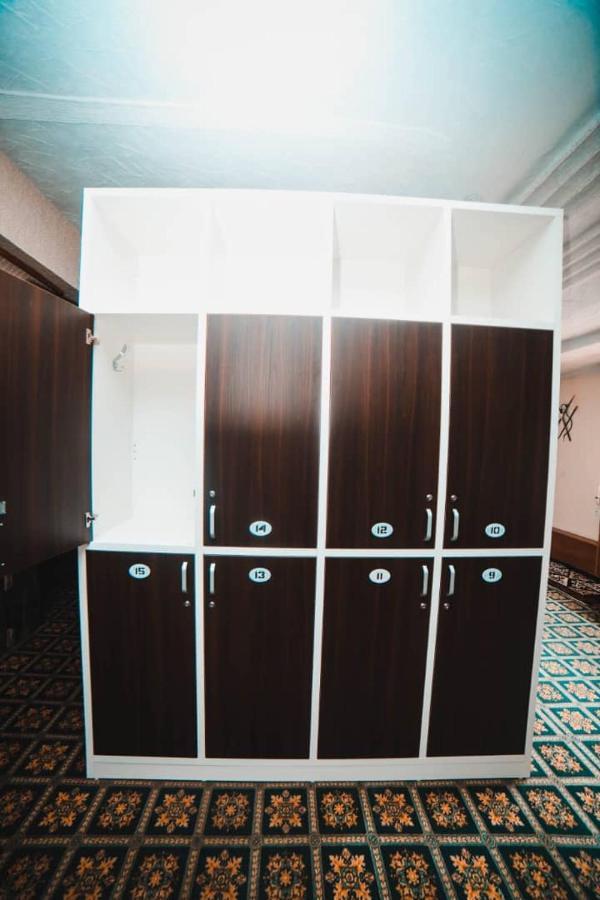 Capsule Hotel Technocave Μπισκέκ Εξωτερικό φωτογραφία