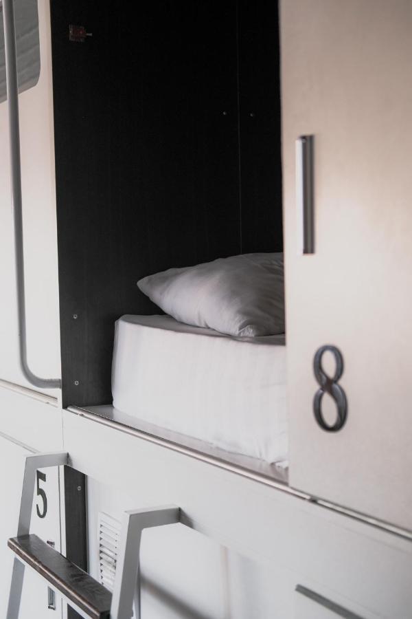 Capsule Hotel Technocave Μπισκέκ Εξωτερικό φωτογραφία