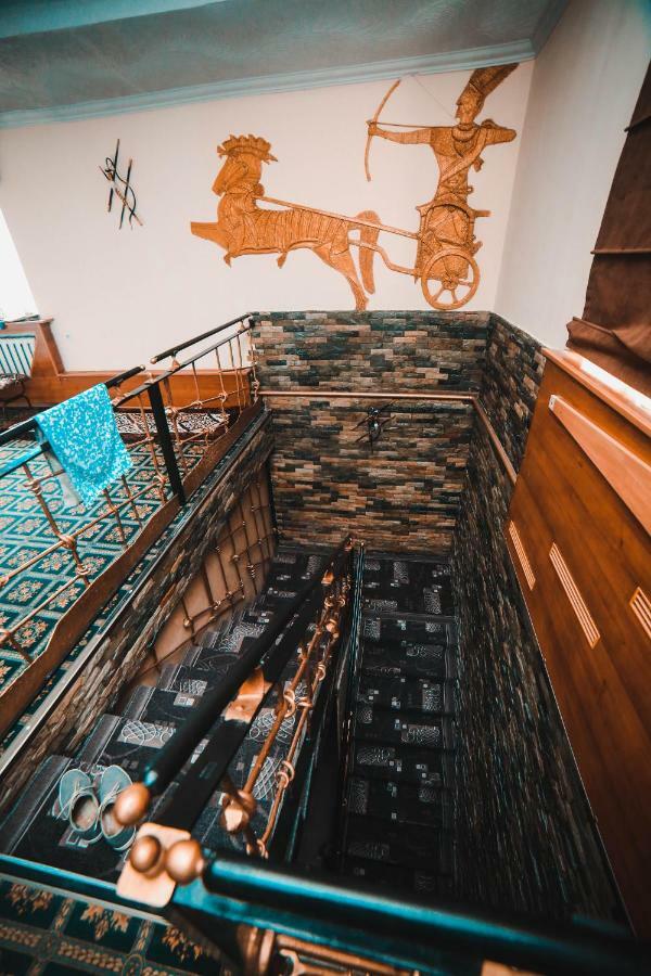 Capsule Hotel Technocave Μπισκέκ Εξωτερικό φωτογραφία